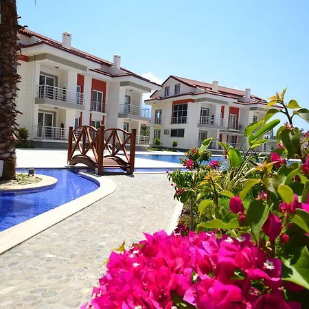 Apartment Rose Garden Calis